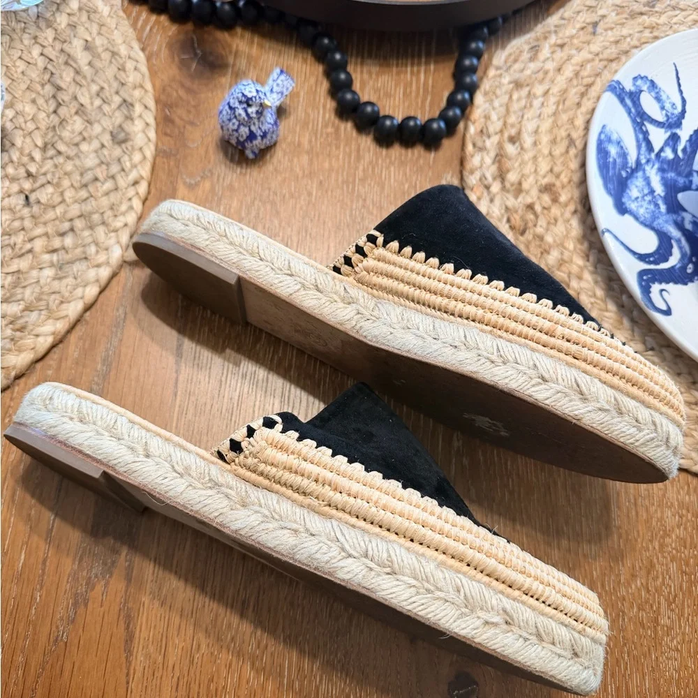 CHANEL Black and Tan Espadrille Slides